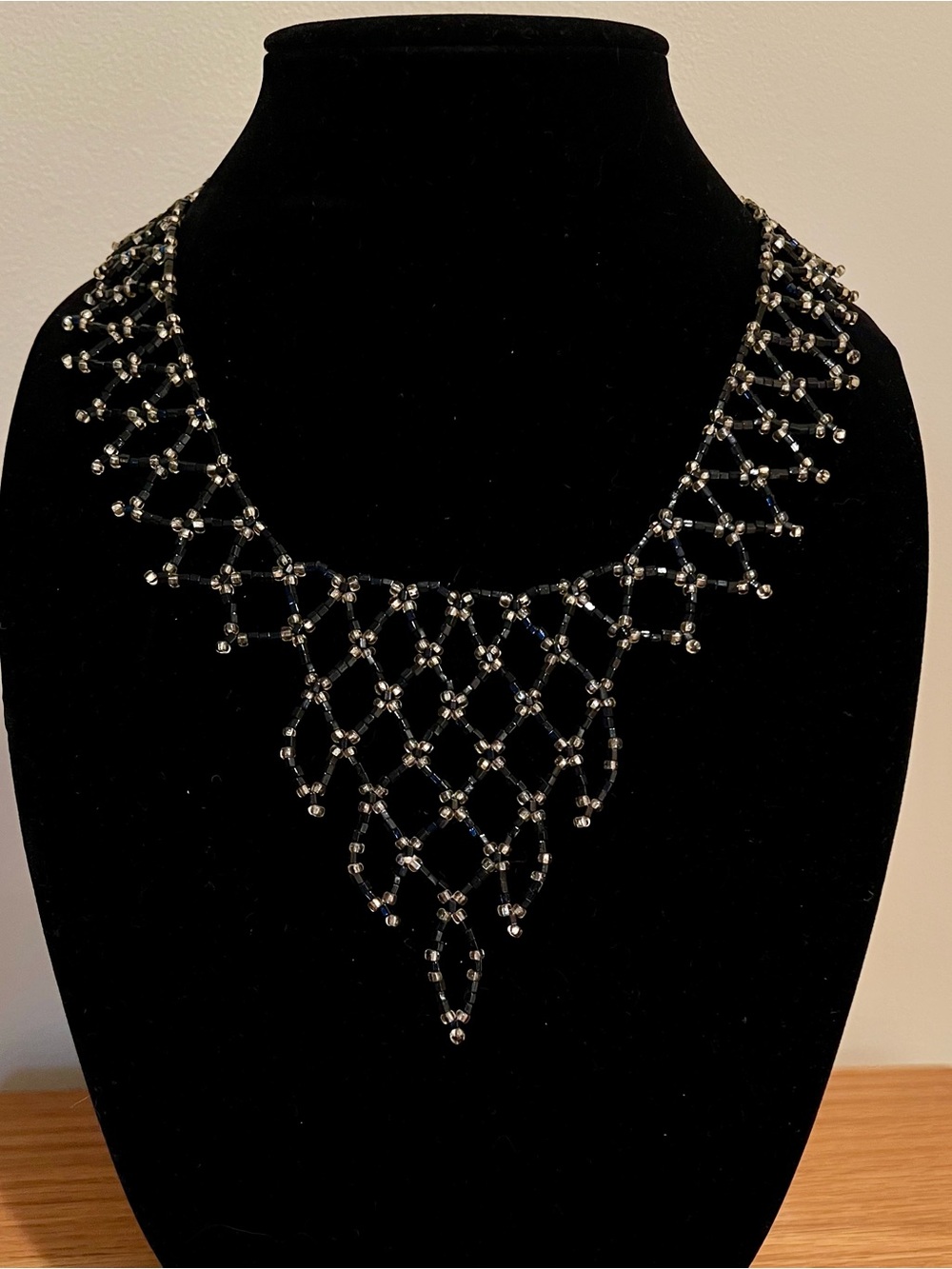 VTG hand beaded Bib Necklace. Intricate open lattice design. Black and gold.